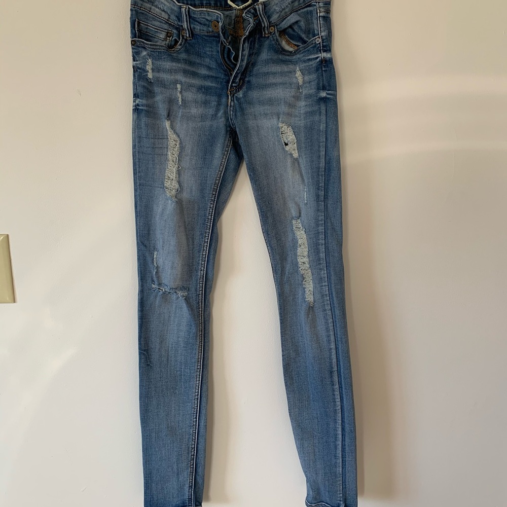 Indigo Reign distressed denim jeans size 3